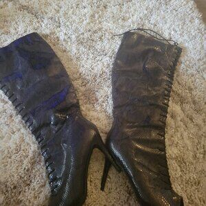 Purple snakeskin peep toe boots size 11